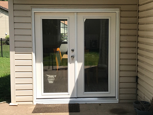 Patio door store glass replacement