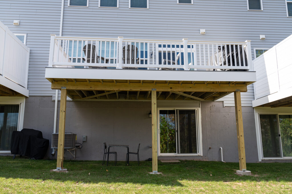 Townhome Deck -AFTER
